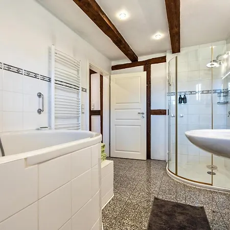 Apartment Juttashof Camin