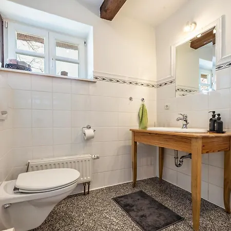 Juttashof Apartament Camin